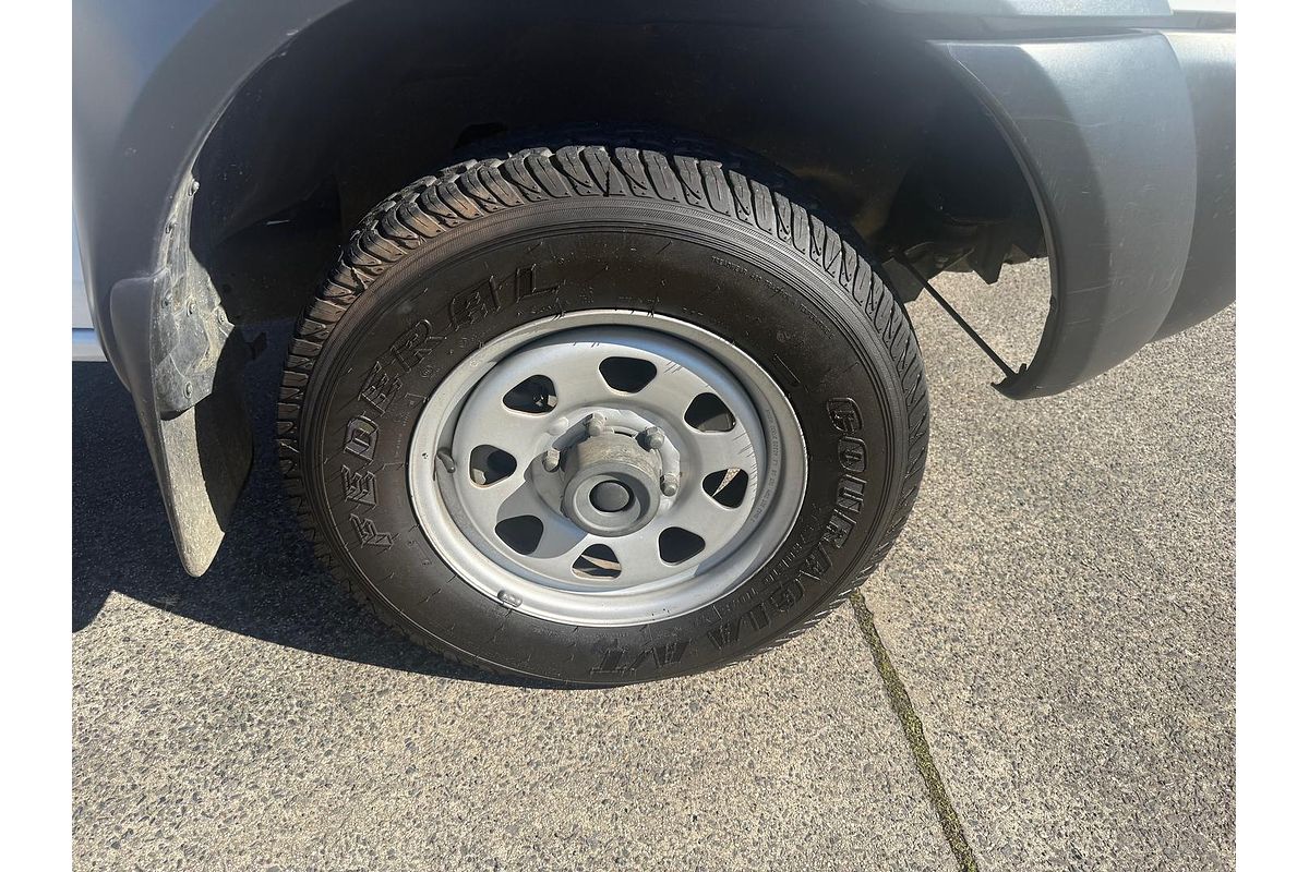 2009 Nissan Navara DX D22 4X4