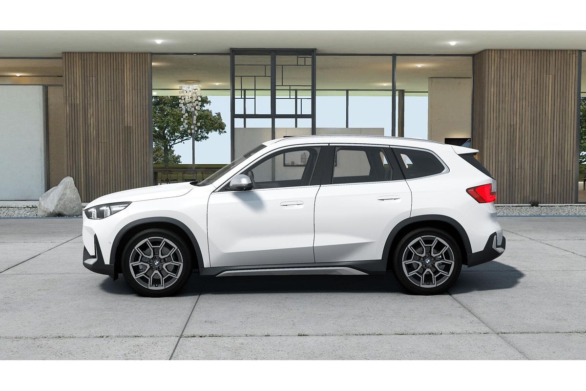 2025 BMW X1 xDrive20i U11