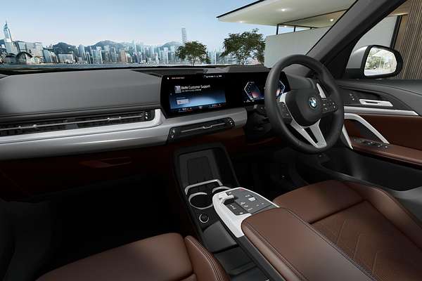 2025 BMW X1 xDrive20i U11