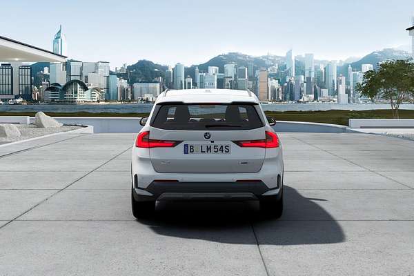 2025 BMW X1 xDrive20i U11