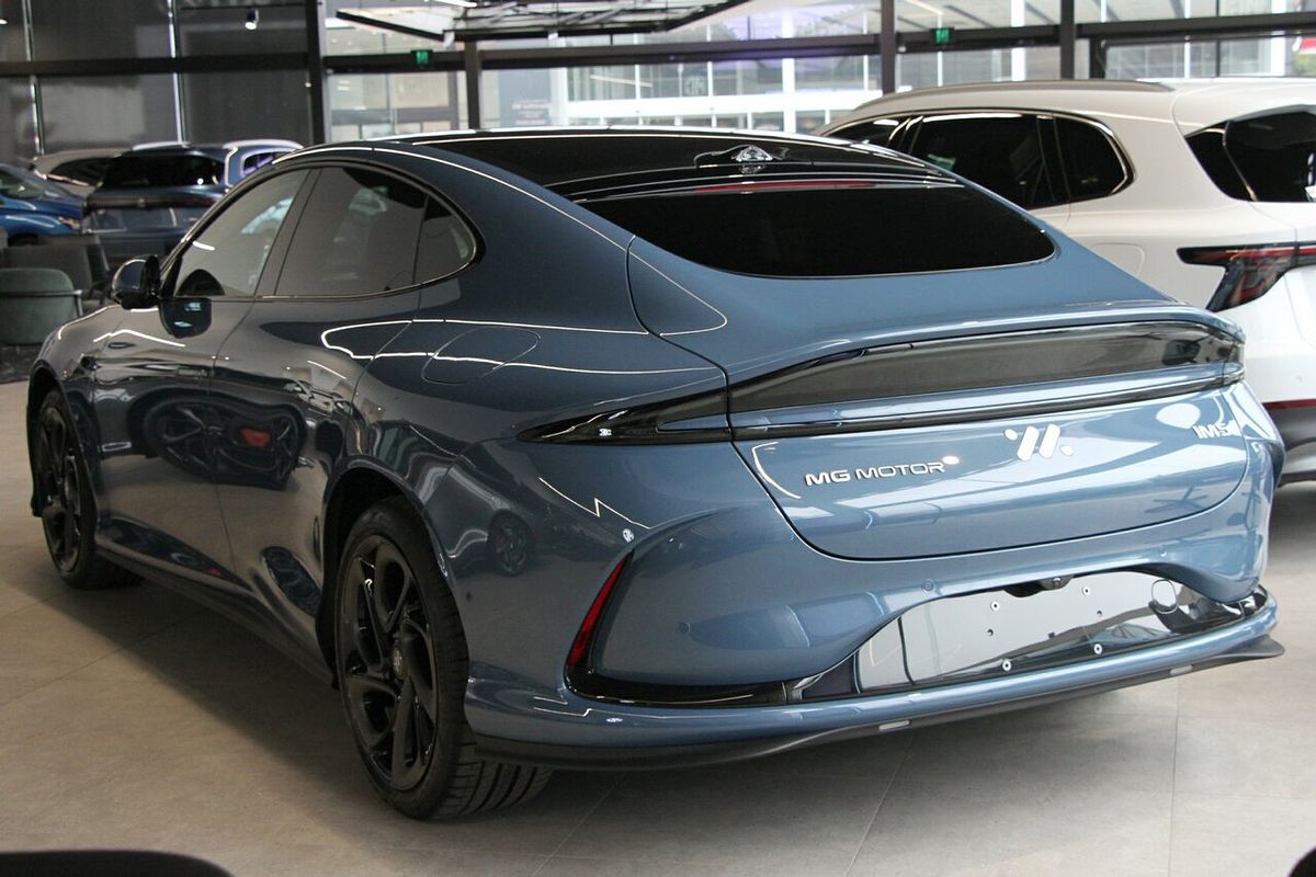 2025 MG IM5 Performance P12L