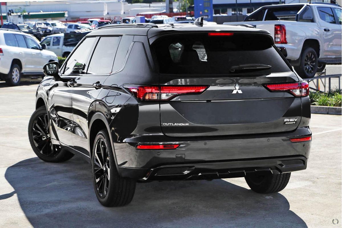 2025 Mitsubishi Outlander PHEV GSR ZM