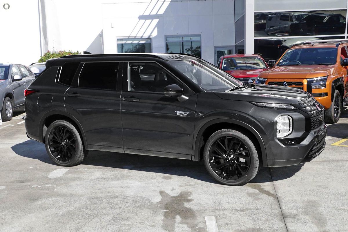 2025 Mitsubishi Outlander PHEV GSR ZM