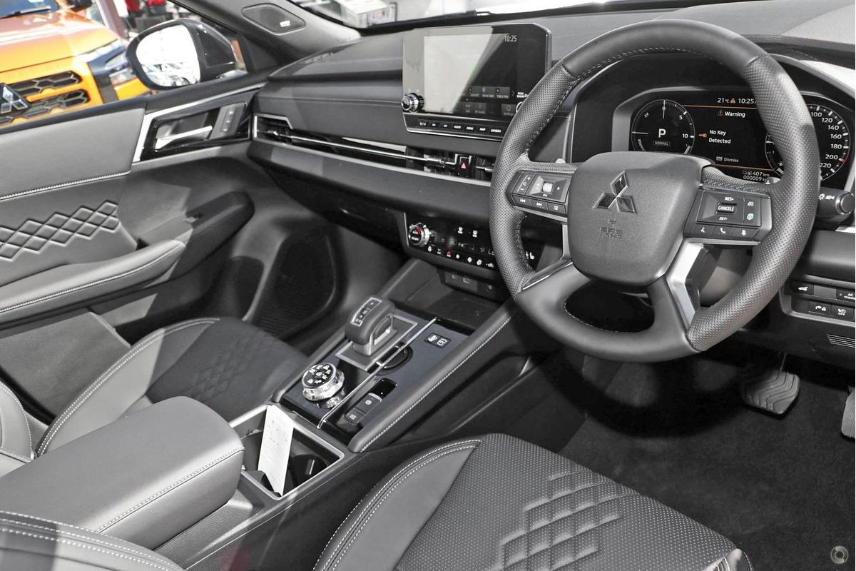 2025 Mitsubishi Outlander PHEV GSR ZM