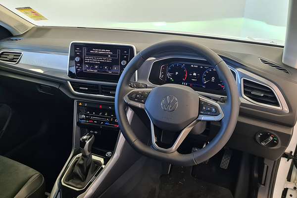 2025 Volkswagen T-Roc 110TSI Style D11