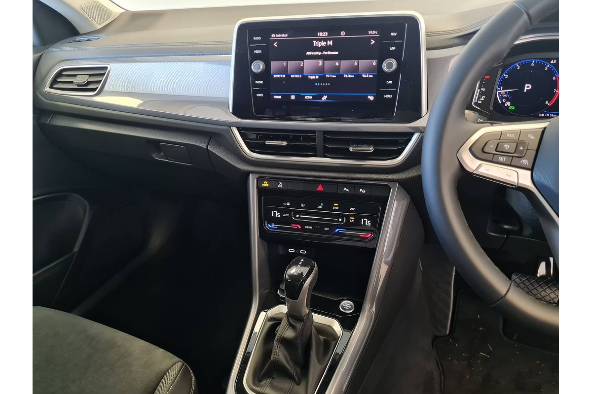2025 Volkswagen T-Roc 110TSI Style D11