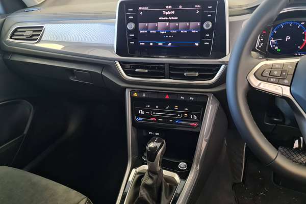 2025 Volkswagen T-Roc 110TSI Style D11