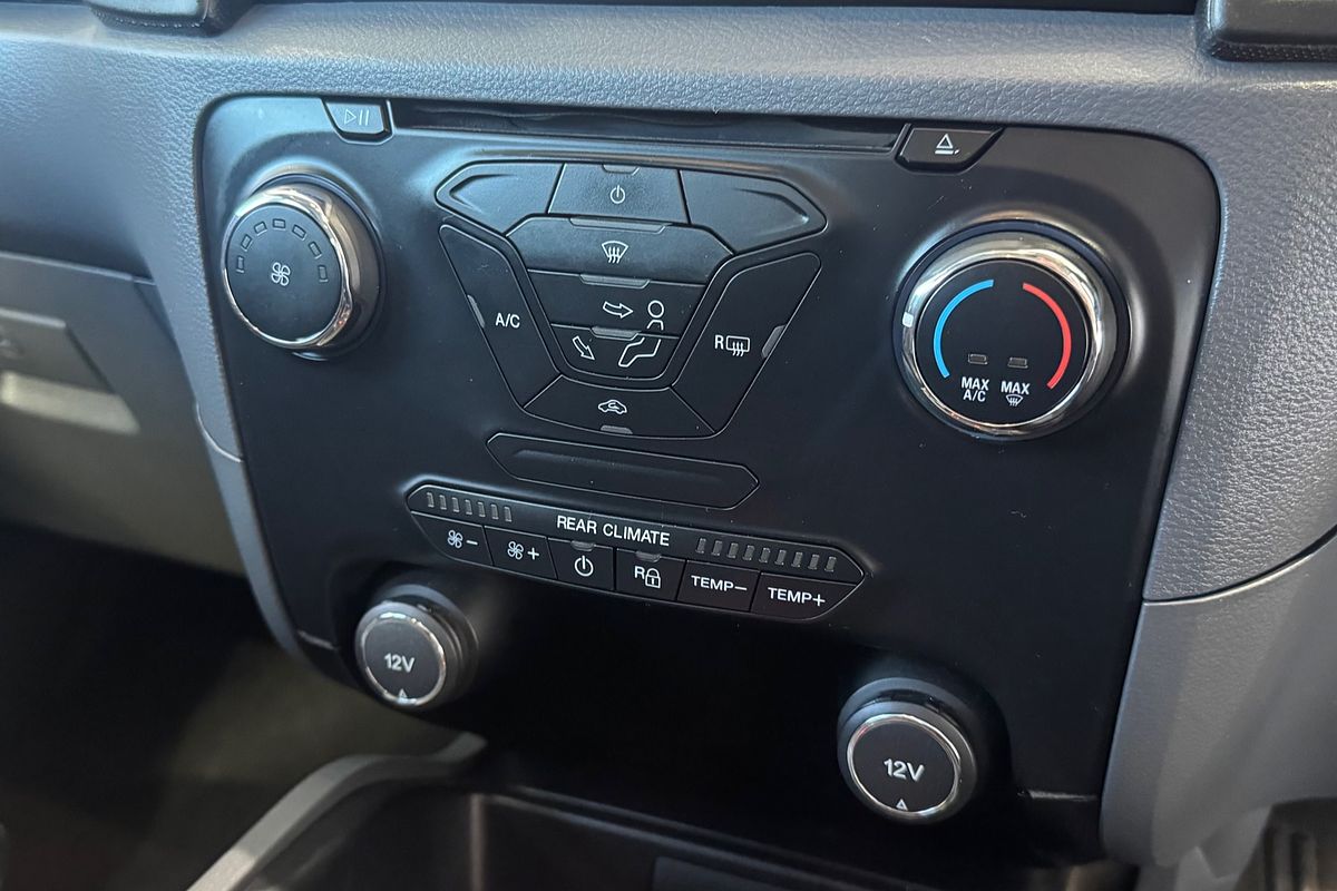 2015 Ford Everest Ambiente UA 3.2L