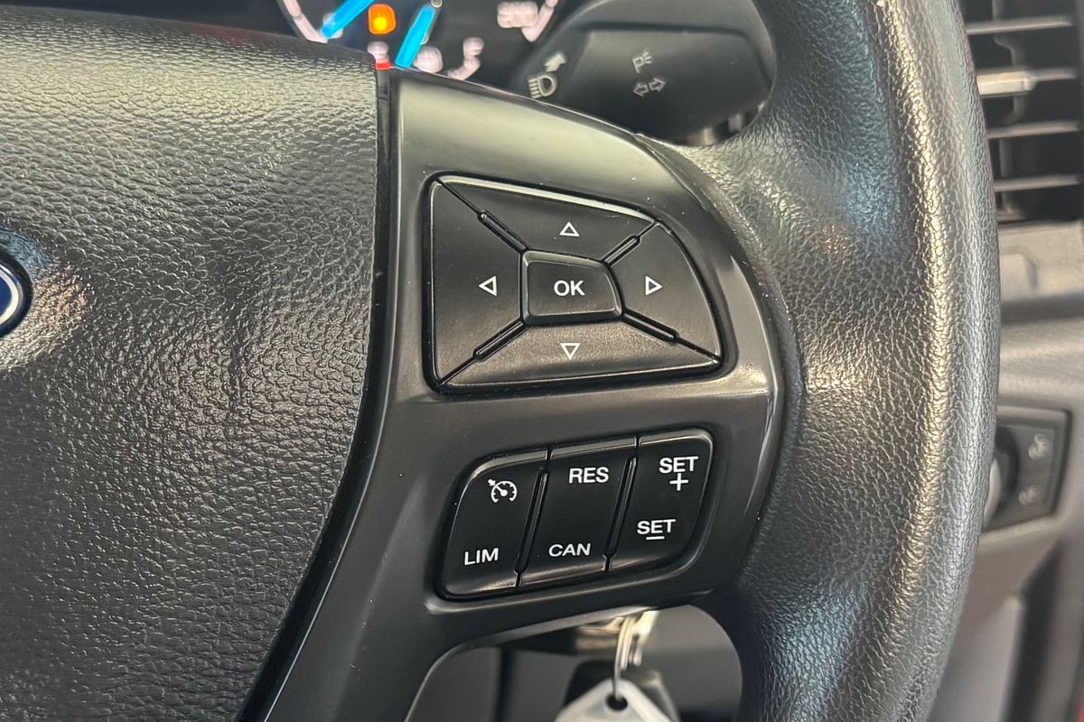 2015 Ford Everest Ambiente UA 3.2L