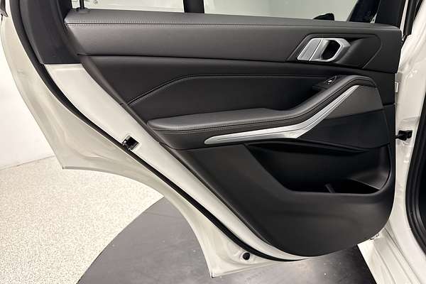 2023 BMW X5 xDrive30d M Sport G05