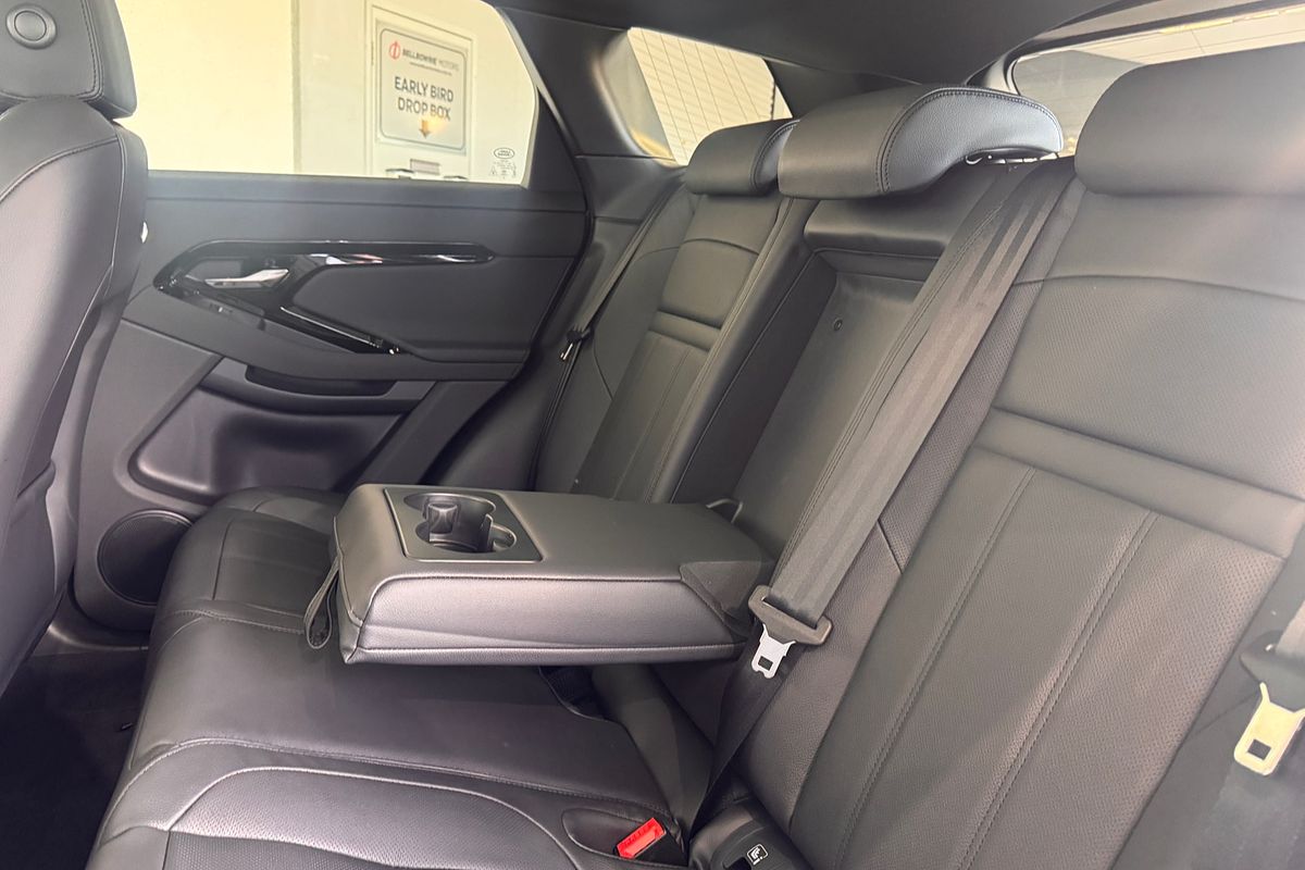 2025 Land Rover Range Rover Evoque P250 Dynamic SE L551