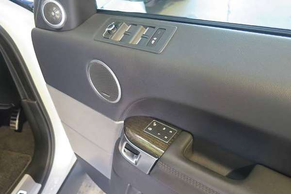 2017 Land Rover Rover SDV8 HSE L494