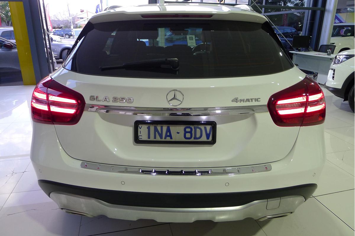2018 Mercedes-Benz GLA-Class GLA250 X156