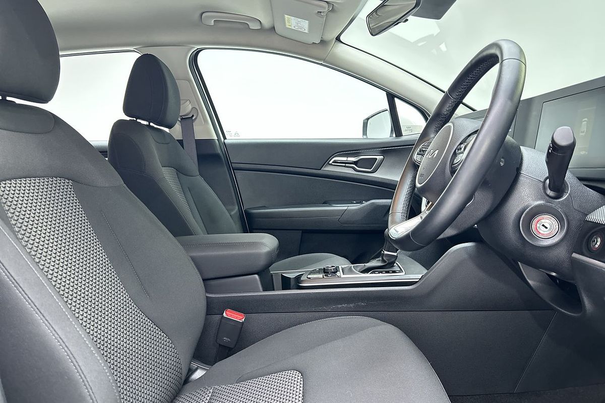 2024 Kia Sportage S NQ5