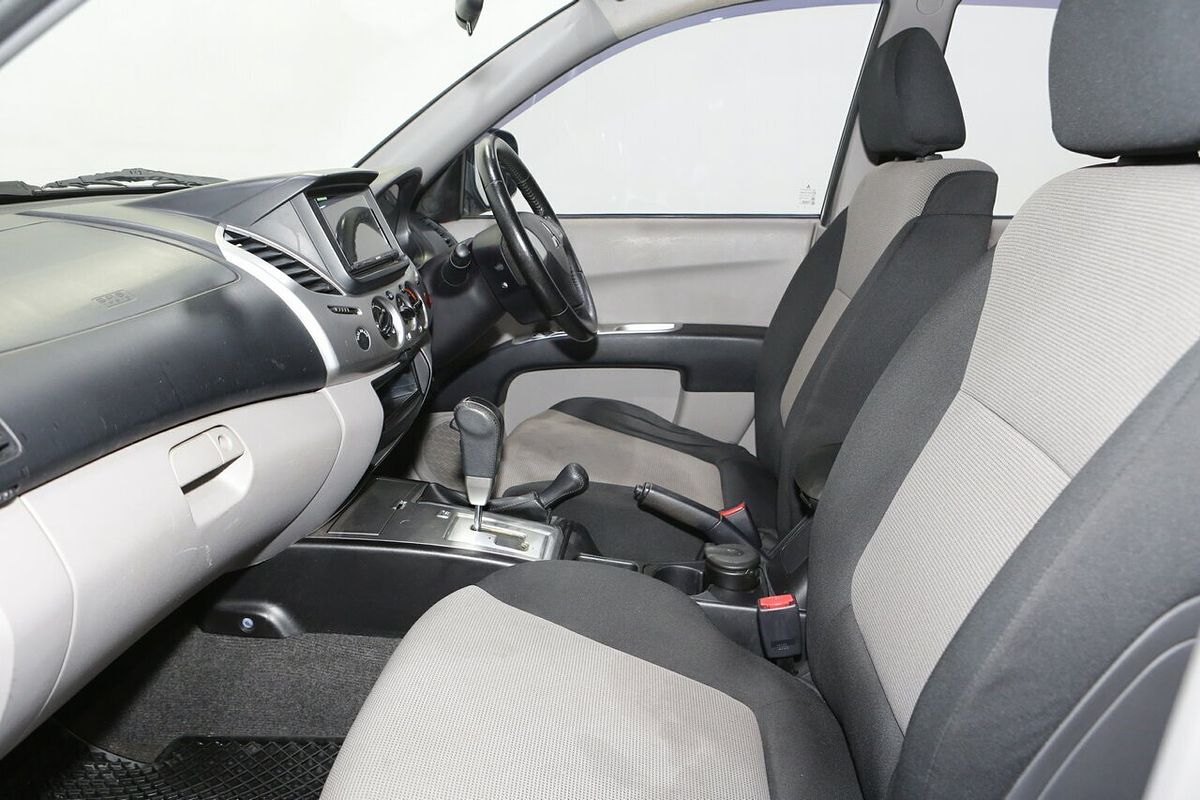 2013 Mitsubishi Triton GL-R MN 4X4