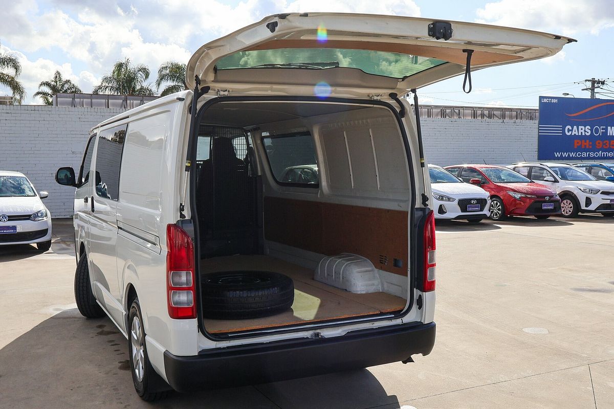2013 Toyota Hiace TRH201R LWB