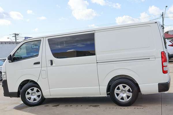 2013 Toyota Hiace TRH201R LWB