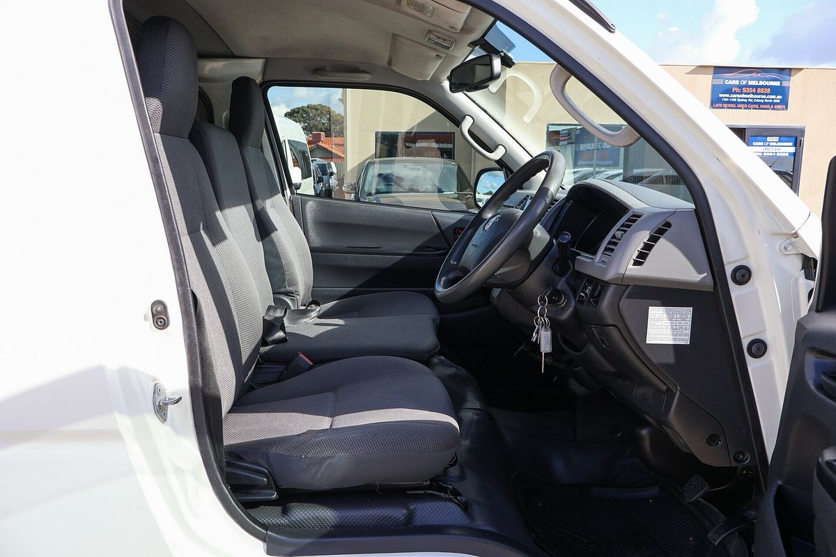 2013 Toyota Hiace TRH201R LWB