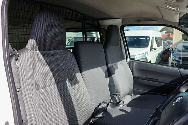 2013 Toyota Hiace TRH201R LWB