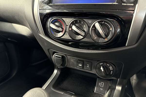 2023 Nissan Navara SL D23 4X4