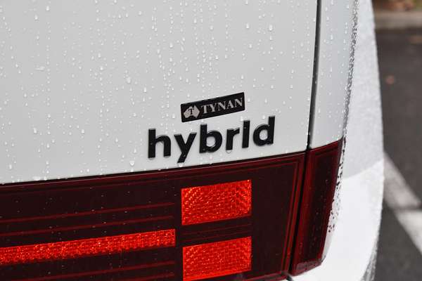 2025 Hyundai Santa Fe Hybrid Calligraphy MX5.V1