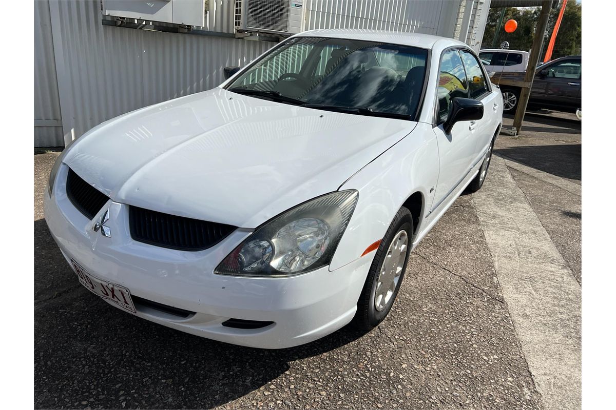 2004 Mitsubishi Magna ES TL