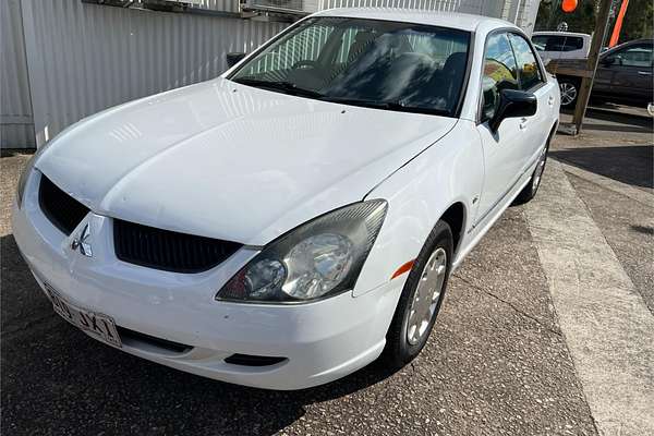 2004 Mitsubishi Magna ES TL