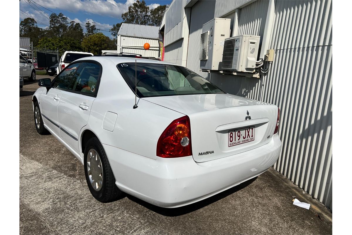 2004 Mitsubishi Magna ES TL