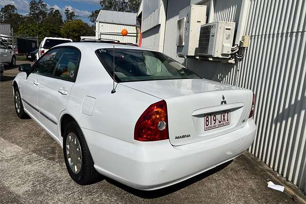 2004 Mitsubishi Magna ES TL