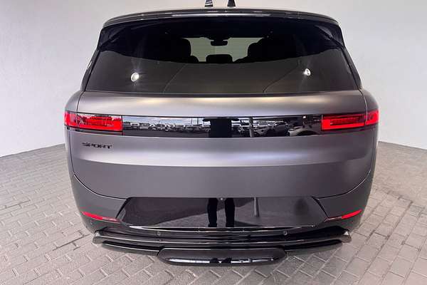 2025 Land Rover Range Rover Sport D250 Dynamic SE L461