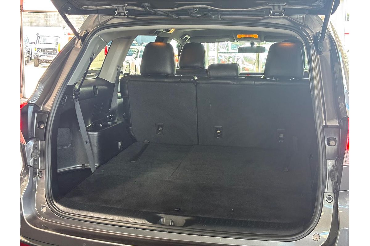 2017 Toyota Kluger GX GSU50R