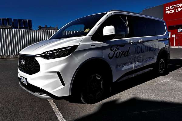 2025 Ford Tourneo Active AV SWB