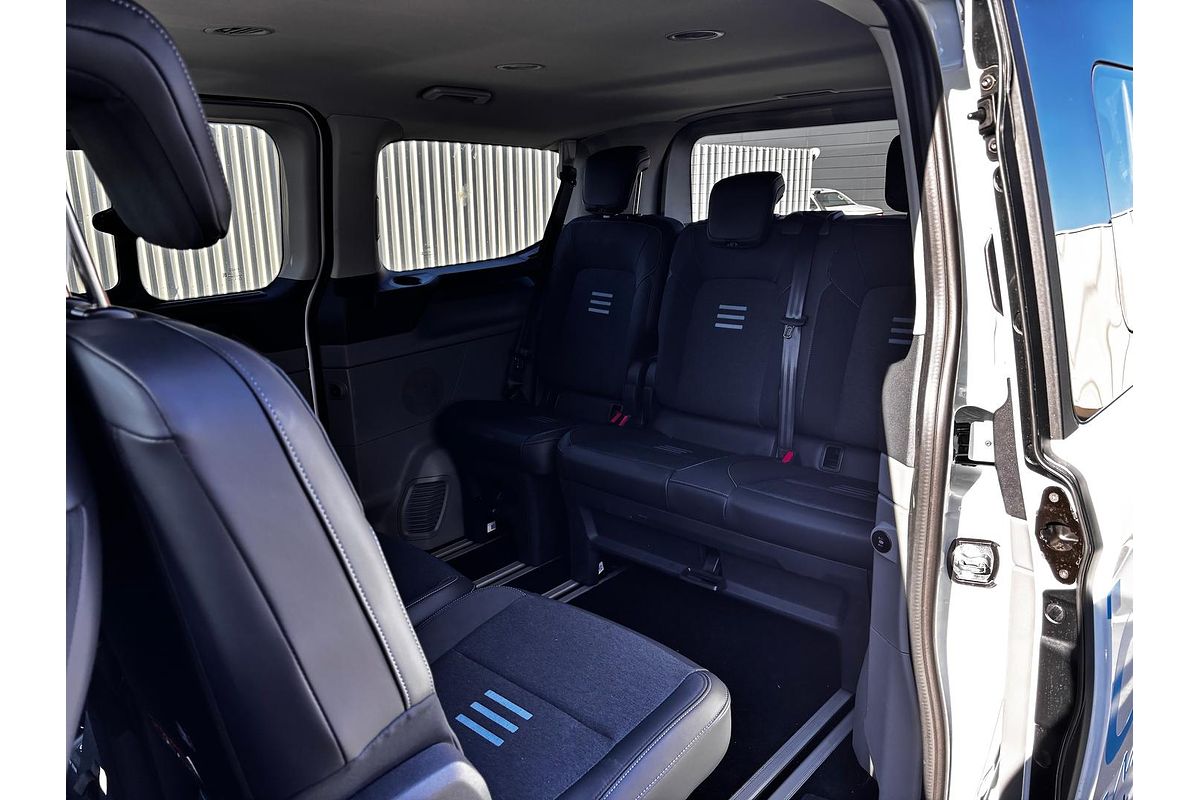 2025 Ford Tourneo Active AV SWB