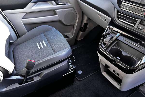2025 Ford Tourneo Active AV SWB