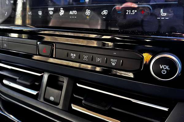 2025 Ford Tourneo Active AV SWB