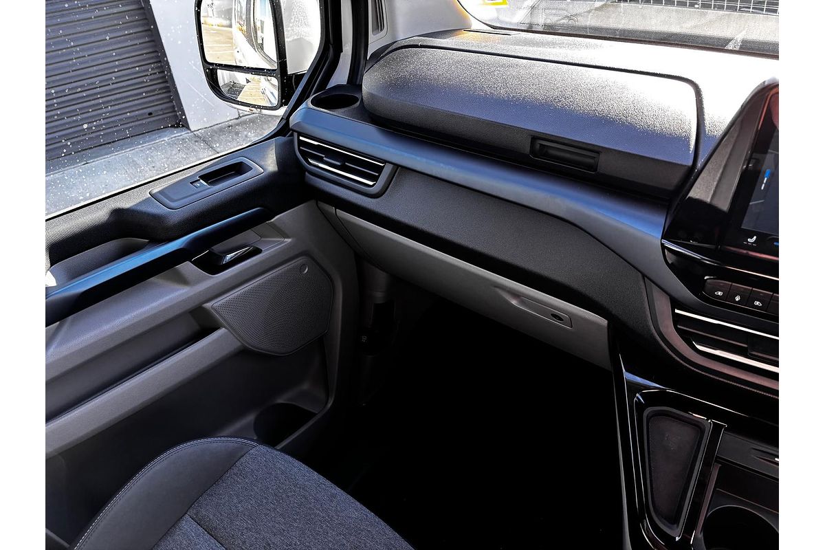2025 Ford Tourneo Active AV SWB
