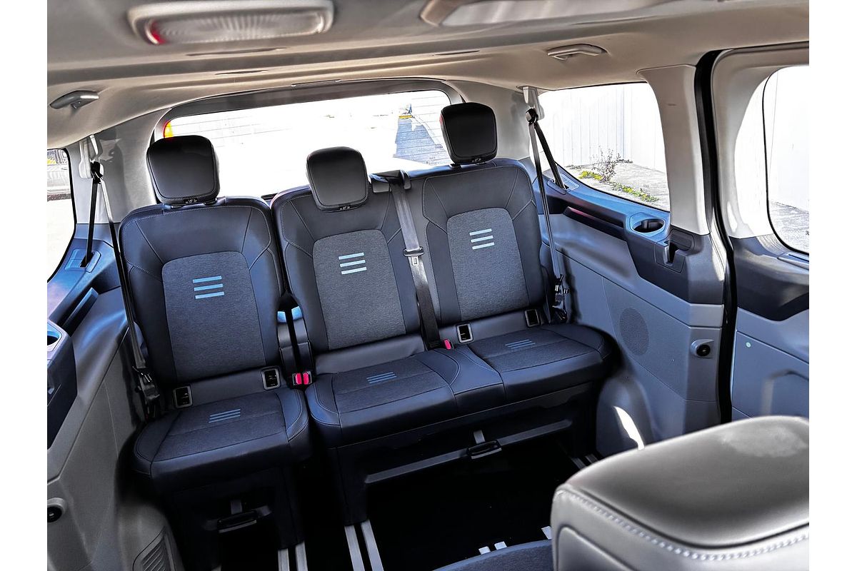 2025 Ford Tourneo Active AV SWB