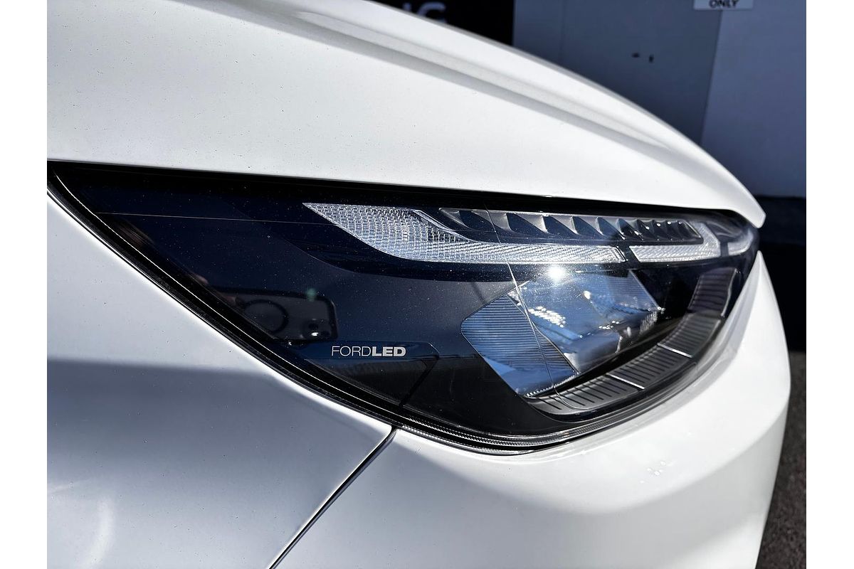 2025 Ford Tourneo Active AV SWB