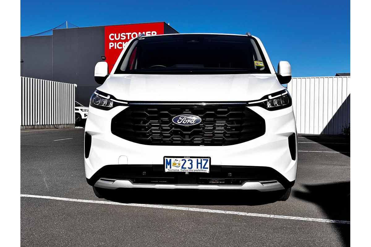 2025 Ford Tourneo Active AV SWB
