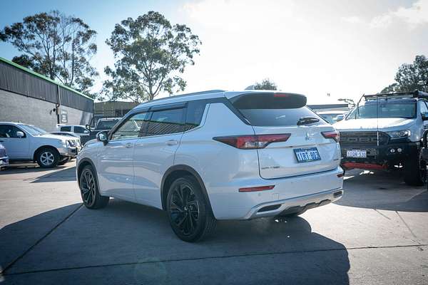 2022 Mitsubishi Outlander Exceed ZM