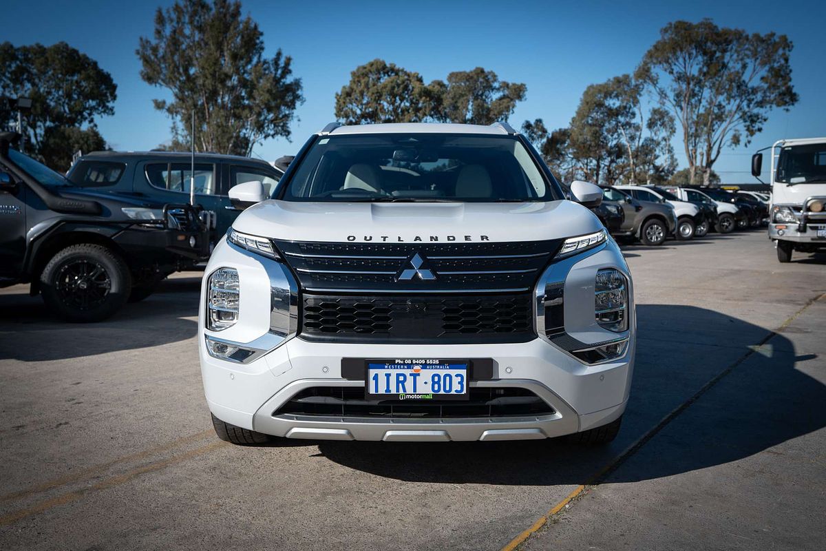 2022 Mitsubishi Outlander Exceed ZM