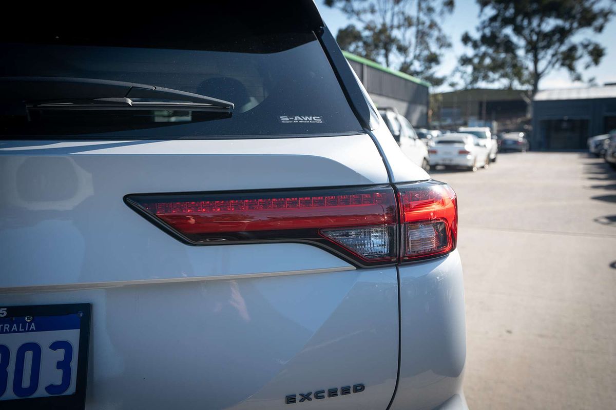 2022 Mitsubishi Outlander Exceed ZM
