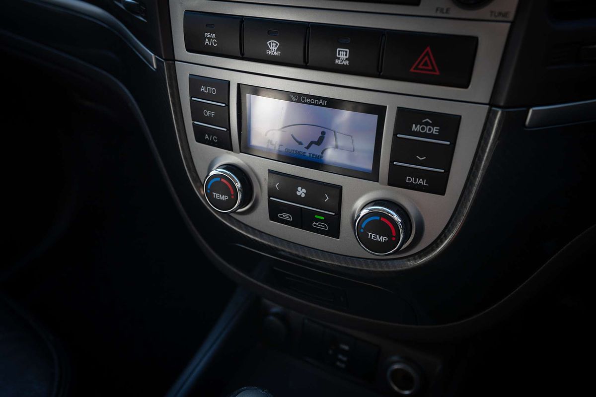 2011 Hyundai Santa Fe Highlander CM