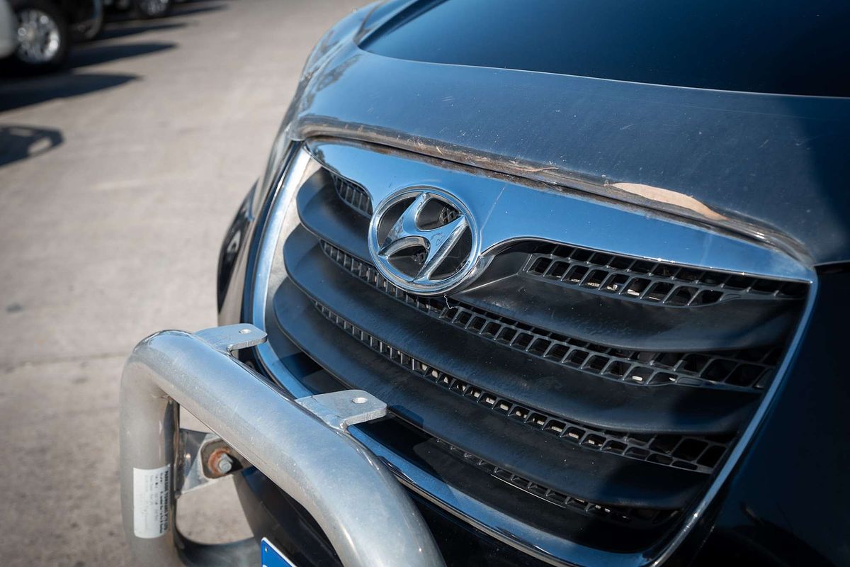 2011 Hyundai Santa Fe Highlander CM