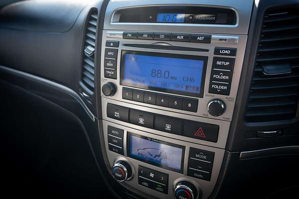 2011 Hyundai Santa Fe Highlander CM