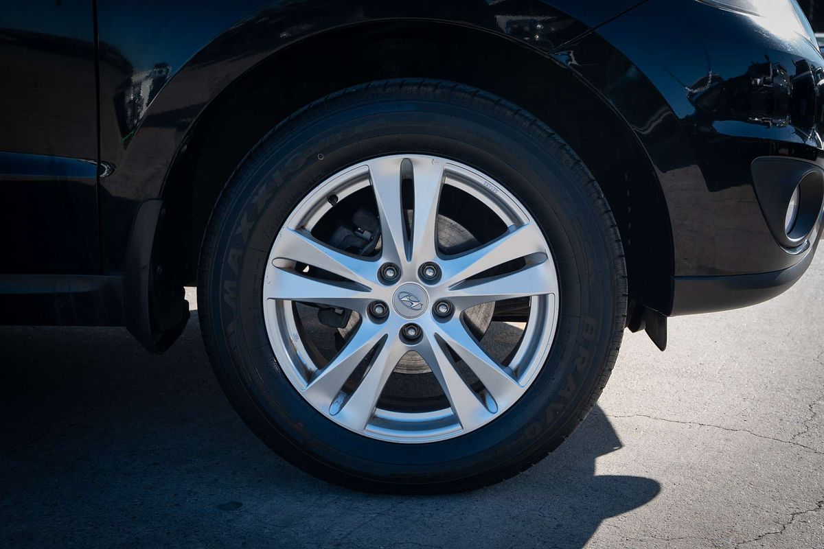2011 Hyundai Santa Fe Highlander CM