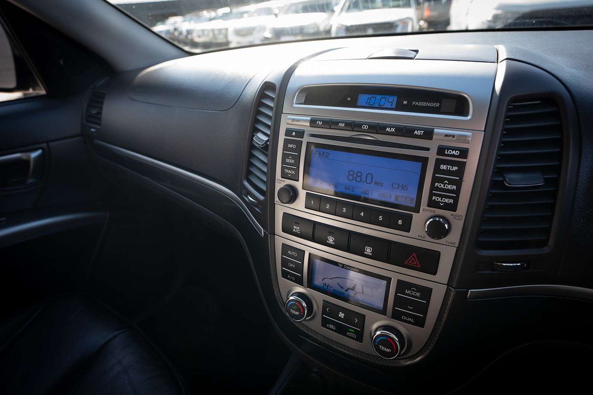 2011 Hyundai Santa Fe Highlander CM