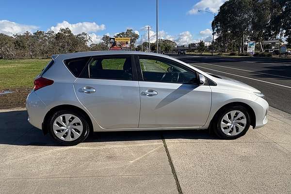 2015 Toyota Corolla Ascent ZRE182R