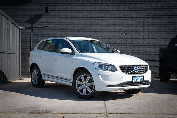 2015 Volvo XC60 D4 Luxury