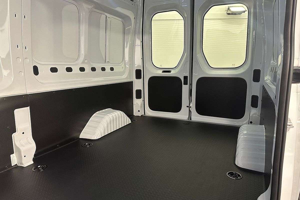 2025 LDV Deliver 9 LWB